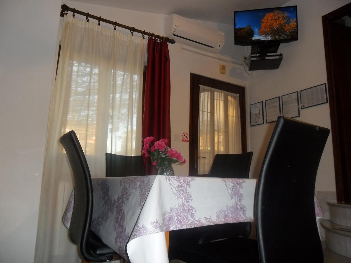 Vile Park Apartments Poreč Extérieur photo